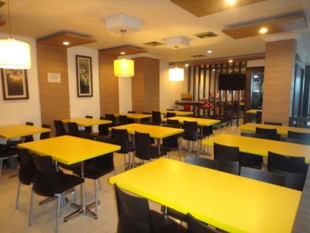 Karsa Utama Hotel Джакарта Экстерьер фото